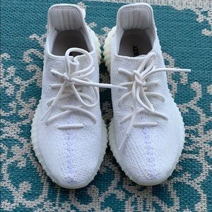 YEEZY 350 BOOST